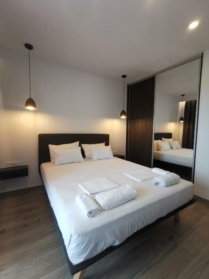 Apartments Tonkita With Jacuzzi มาคาร์สกา ภายนอก รูปภาพ