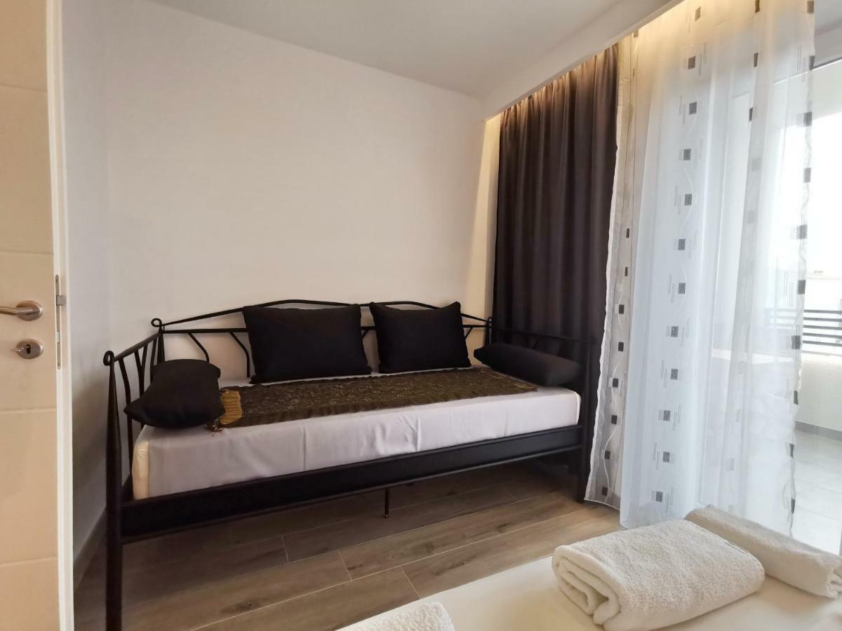 Apartments Tonkita With Jacuzzi มาคาร์สกา ภายนอก รูปภาพ