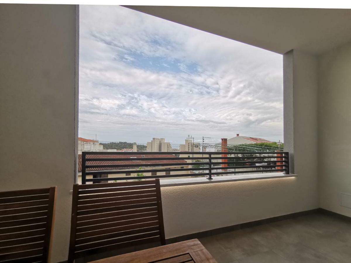 Apartments Tonkita With Jacuzzi มาคาร์สกา ภายนอก รูปภาพ