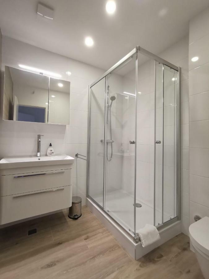 Apartments Tonkita With Jacuzzi มาคาร์สกา ภายนอก รูปภาพ