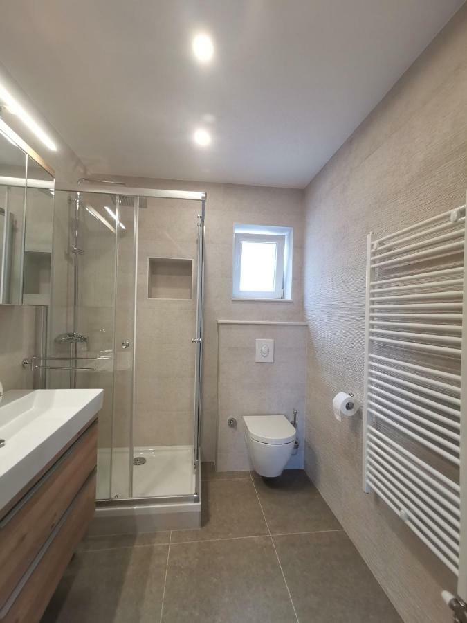 Apartments Tonkita With Jacuzzi มาคาร์สกา ห้อง รูปภาพ